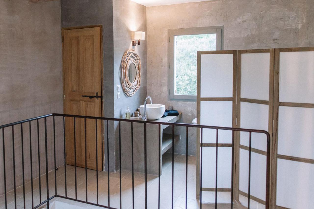 Le Mas De Cink Saint-Saturnin-lès-Apt Exterior photo