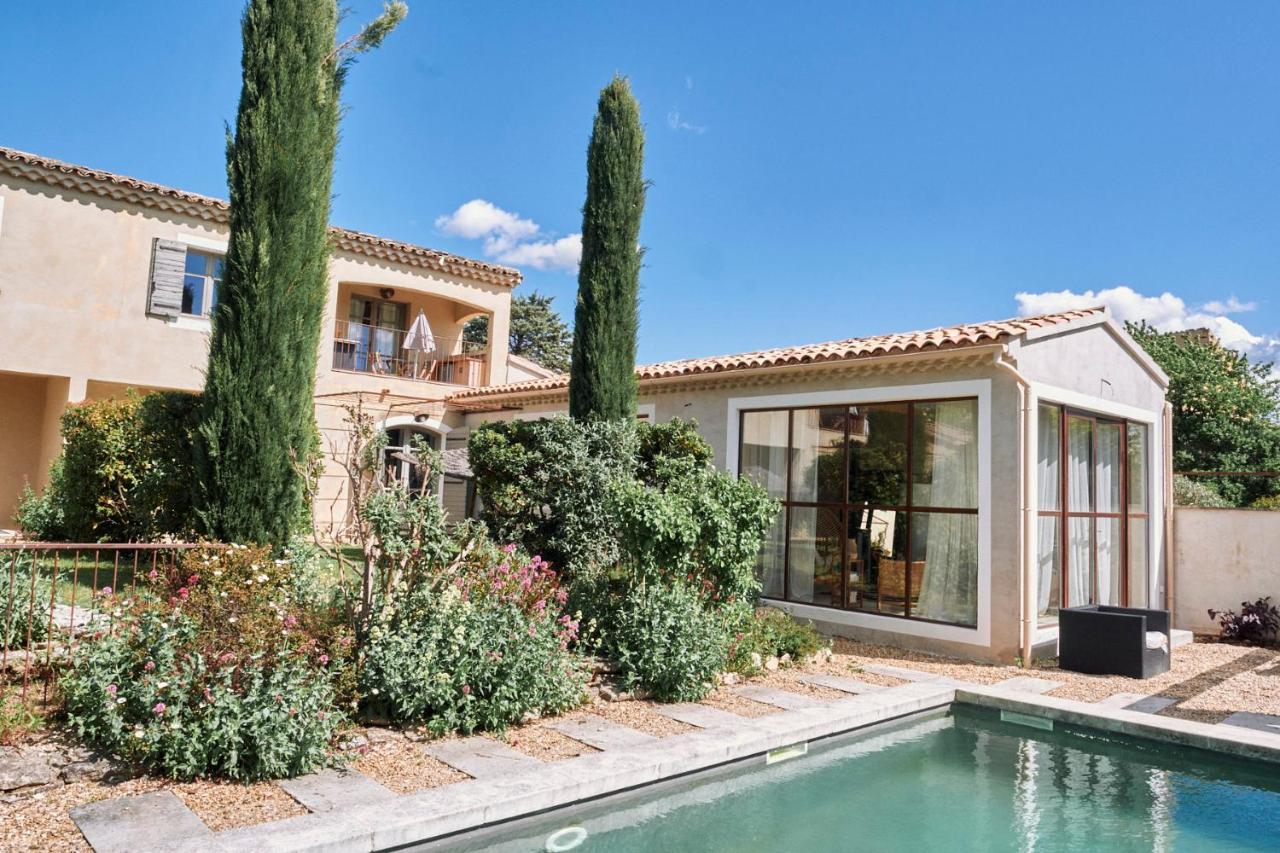 Le Mas De Cink Saint-Saturnin-lès-Apt Exterior photo