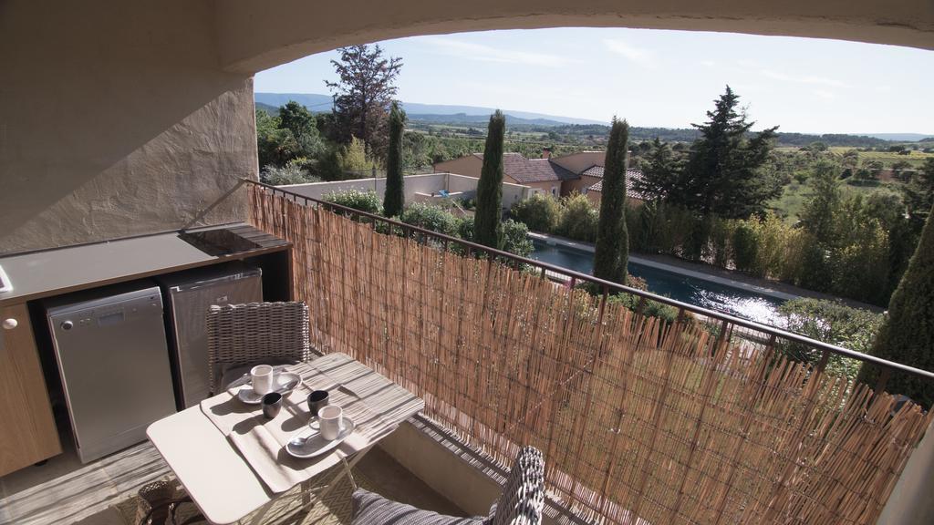 Le Mas De Cink Saint-Saturnin-lès-Apt Exterior photo